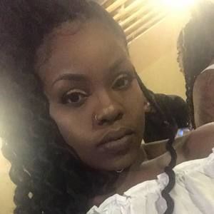 Meet your Posher, Alexandra